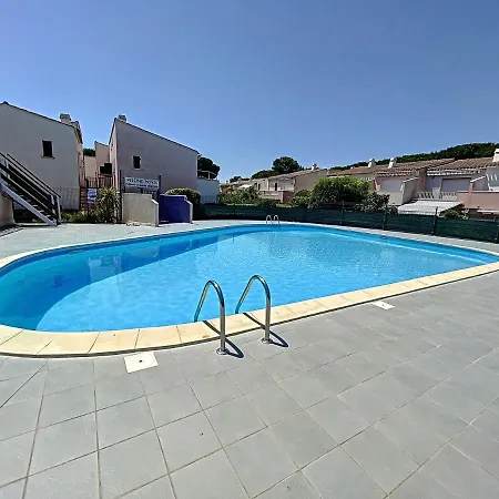 Renove Confort Avec Piscine Апартаменти