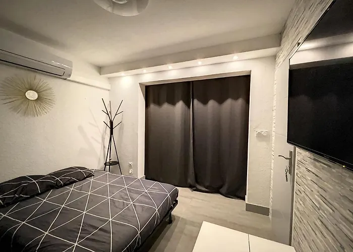 Apartment Renove Confort Avec Piscine *